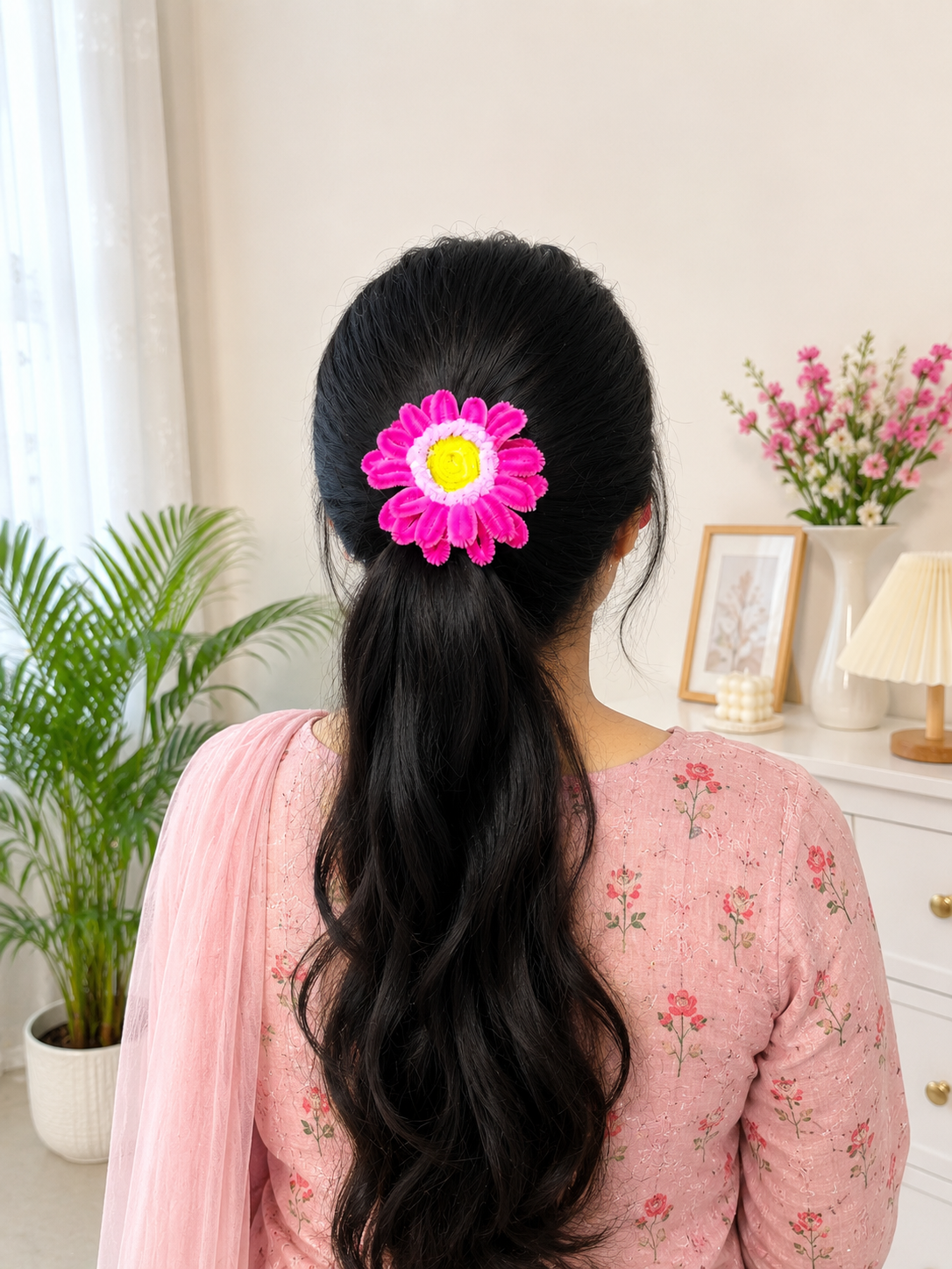beautifull handcrafted pink daisy hair clip